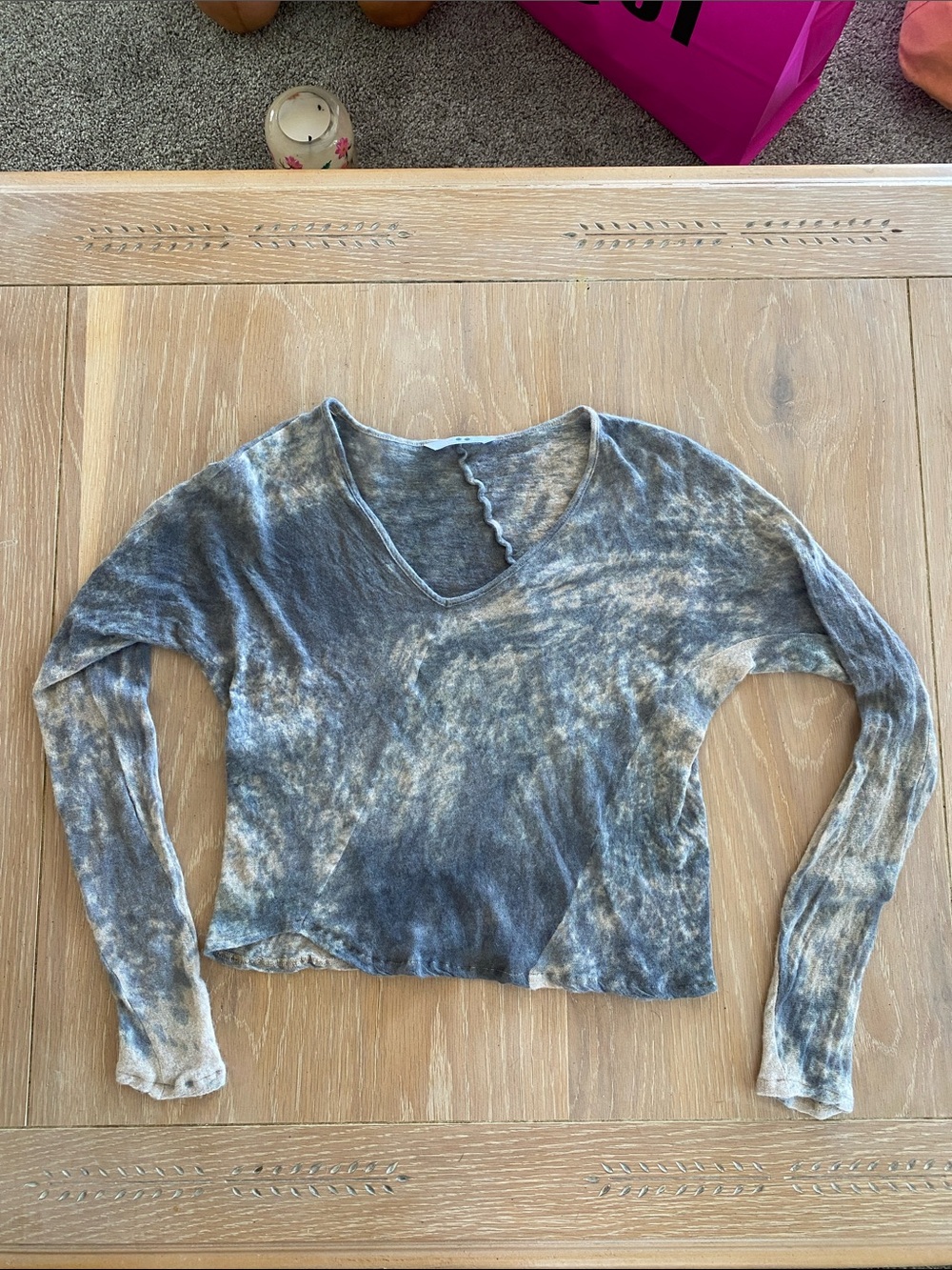 Tie-Dye Long Sleeve V-Neck Crop Top - Gray/Cream